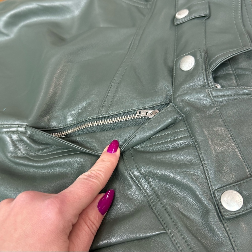 BLANKNYC Green Faux Leather High Waist Tapered Pants Size 30 - Picture 14 of 15